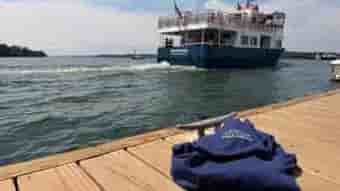 Independence leaving Chebeague from the dock
