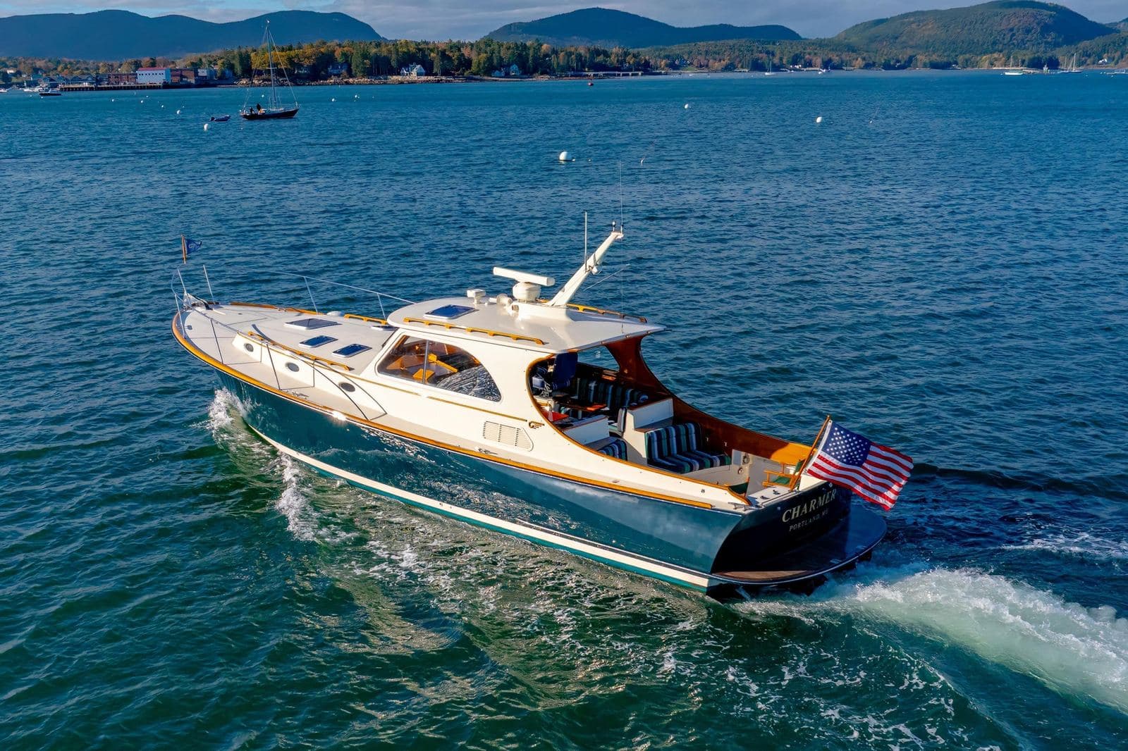 1999 Hinckley Talaria 44 CHARMER — photo 13
