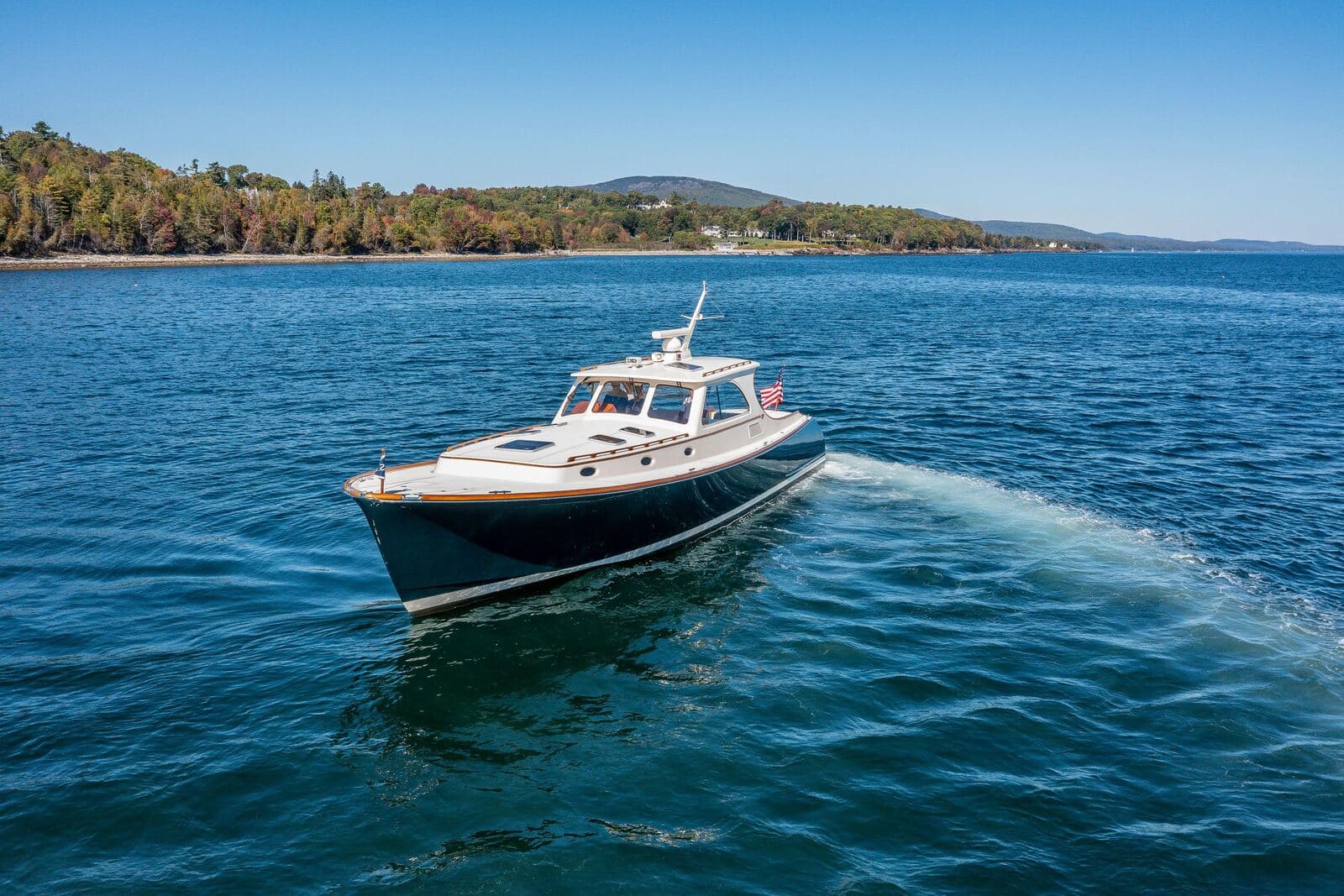 2002 Hinckley Talaria 44 Express PIPE DREAMS — photo 7