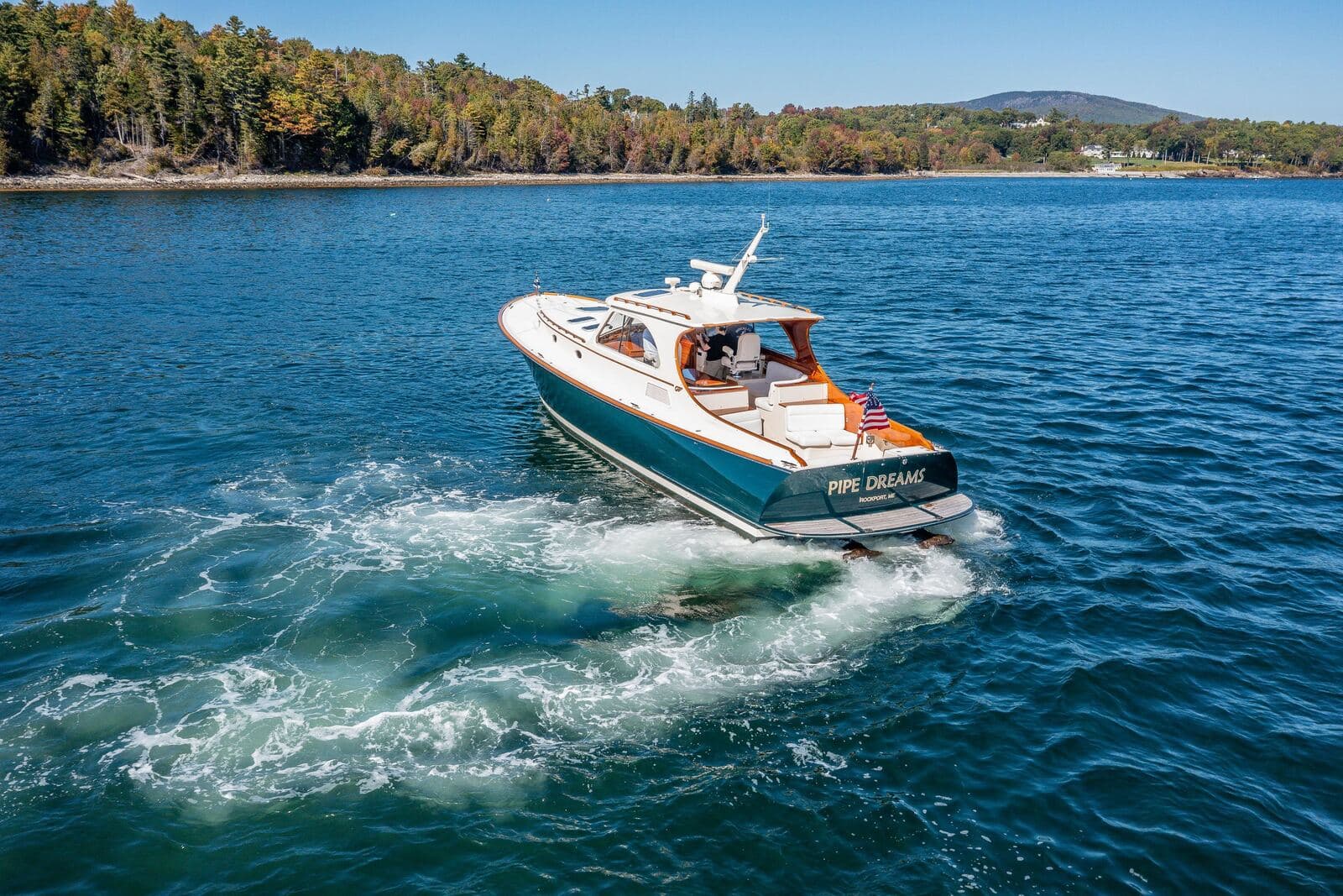 2002 Hinckley Talaria 44 Express PIPE DREAMS — photo 12