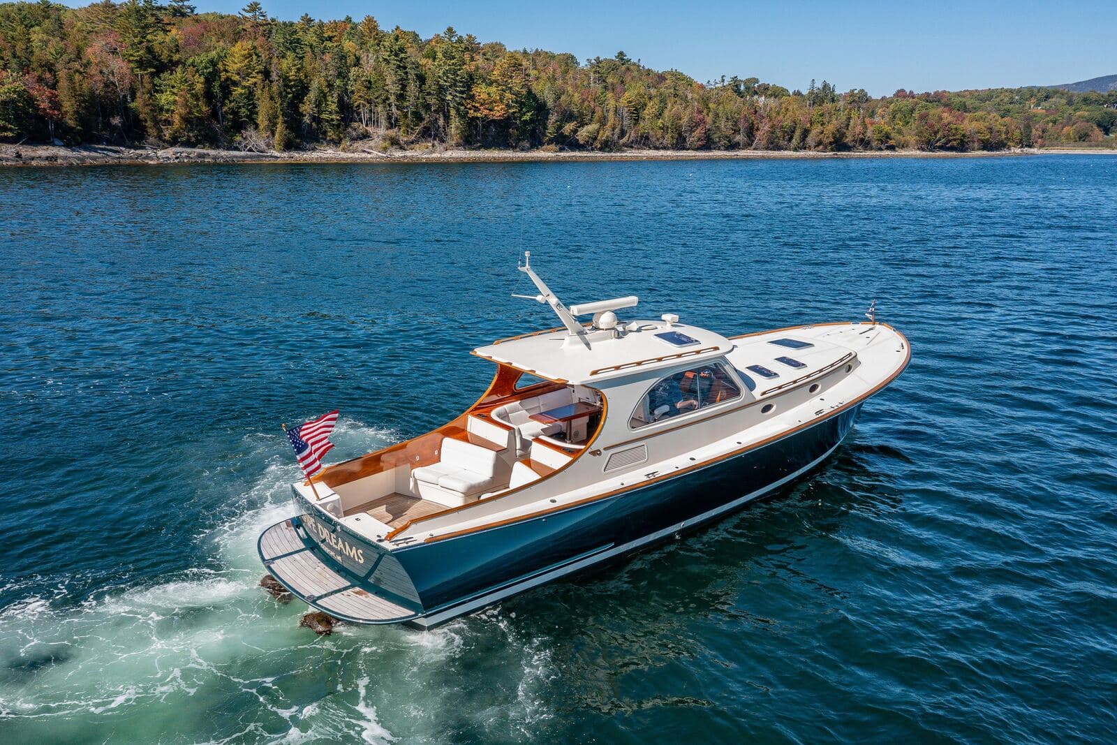 2002 Hinckley Talaria 44 Express PIPE DREAMS — photo 19