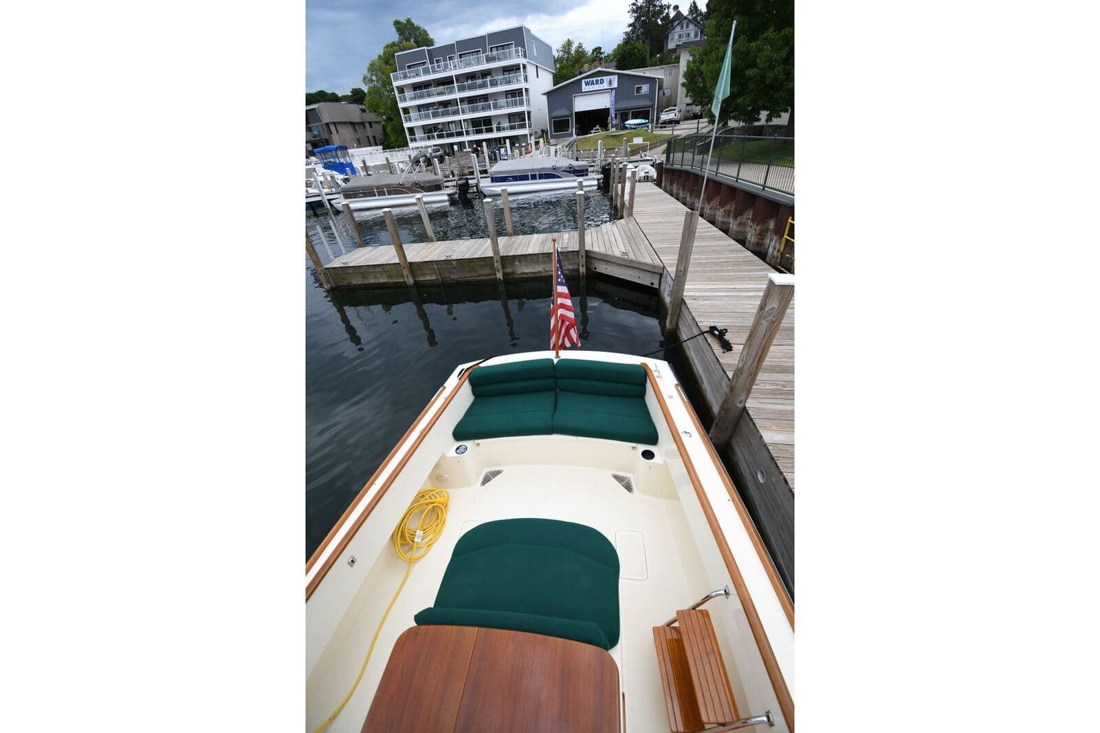 2005 Hinckley Picnic Boat 36 EP LADY K — photo 14