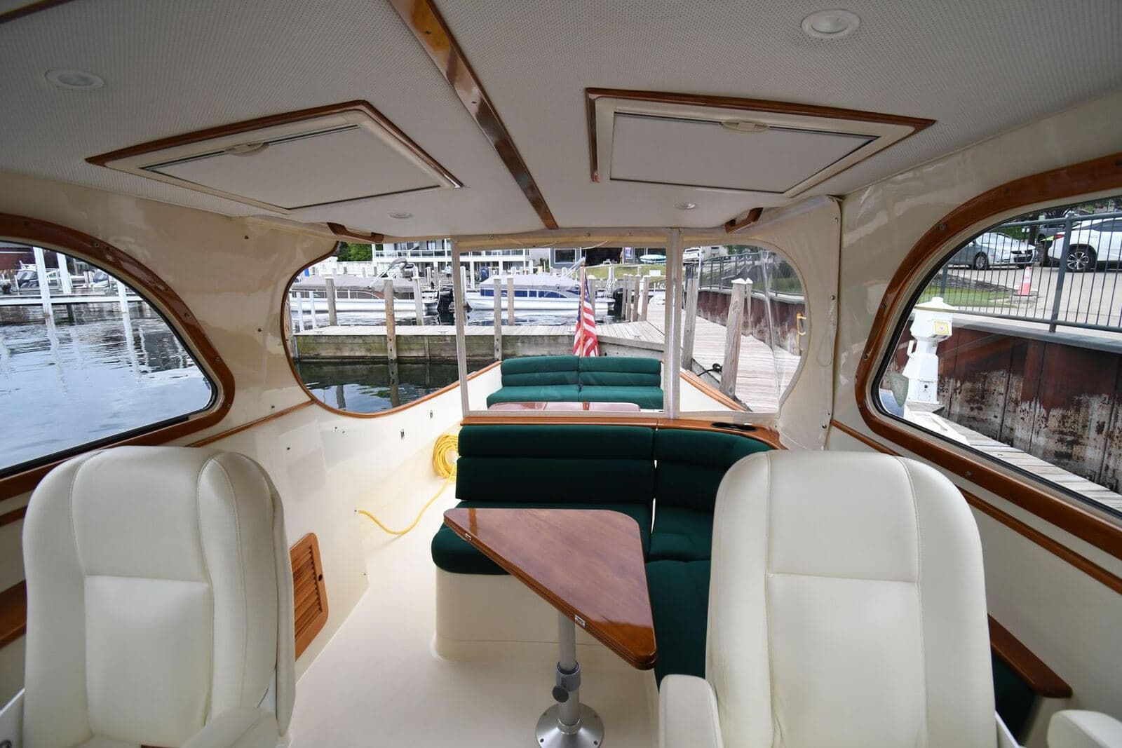 2005 Hinckley Picnic Boat 36 EP LADY K — photo 18