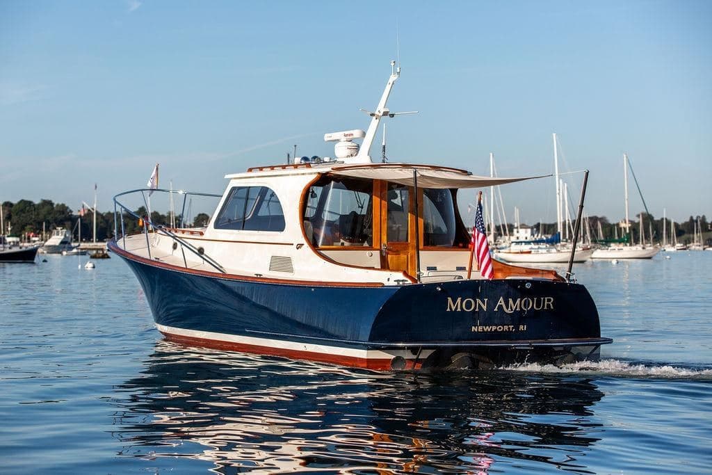 2005 Hinckley Talaria 44 MON AMOUR — photo 2