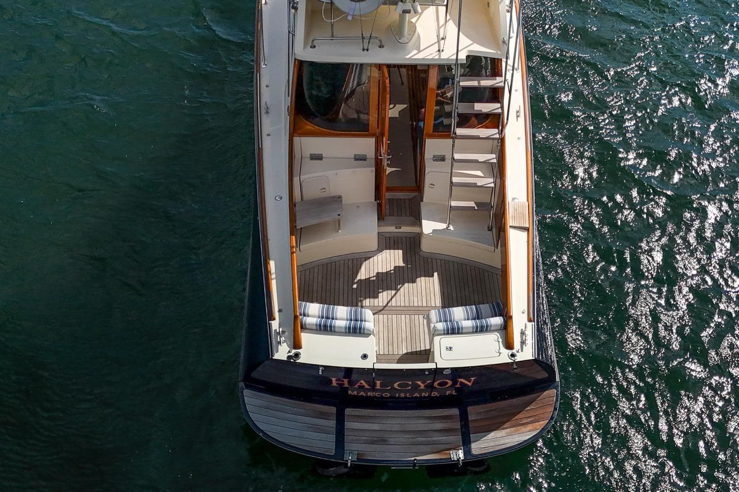 2006 Hinckley Talaria 44 Flybridge HALCYON — photo 8