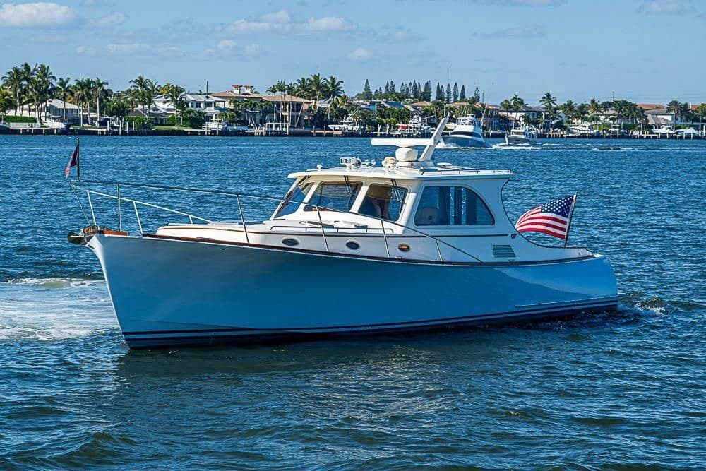2008 Hinckley Talaria 44 SKYLARK — photo 3