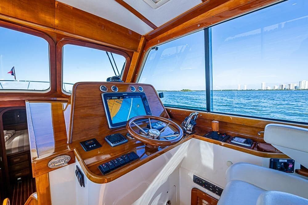 2008 Hinckley Talaria 44 SKYLARK — photo 5