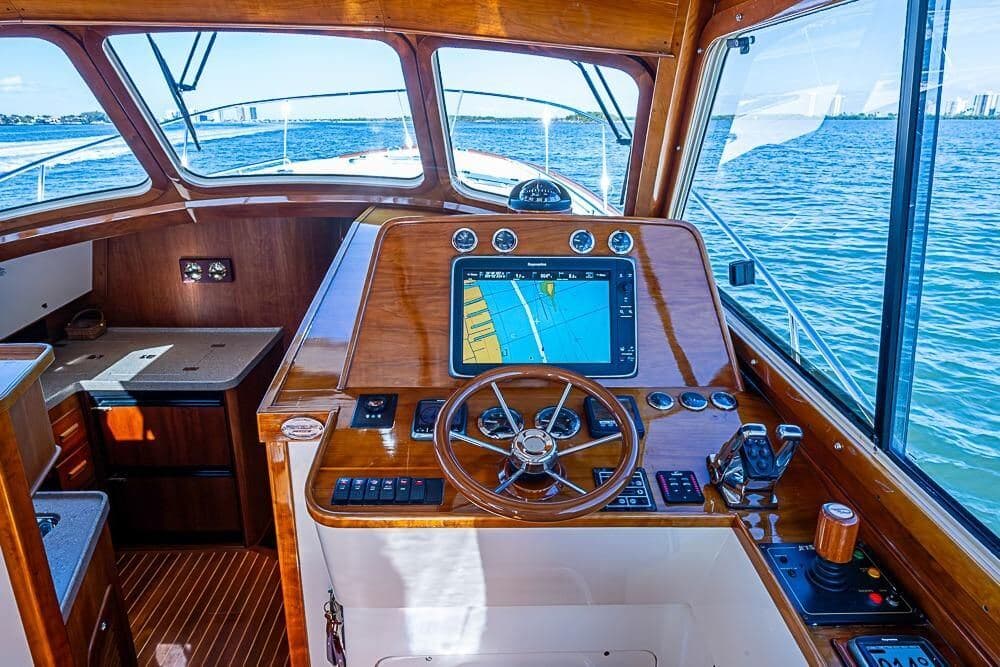 2008 Hinckley Talaria 44 SKYLARK — photo 7