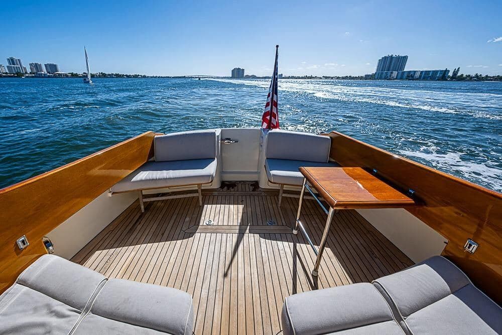 2008 Hinckley Talaria 44 SKYLARK — photo 9