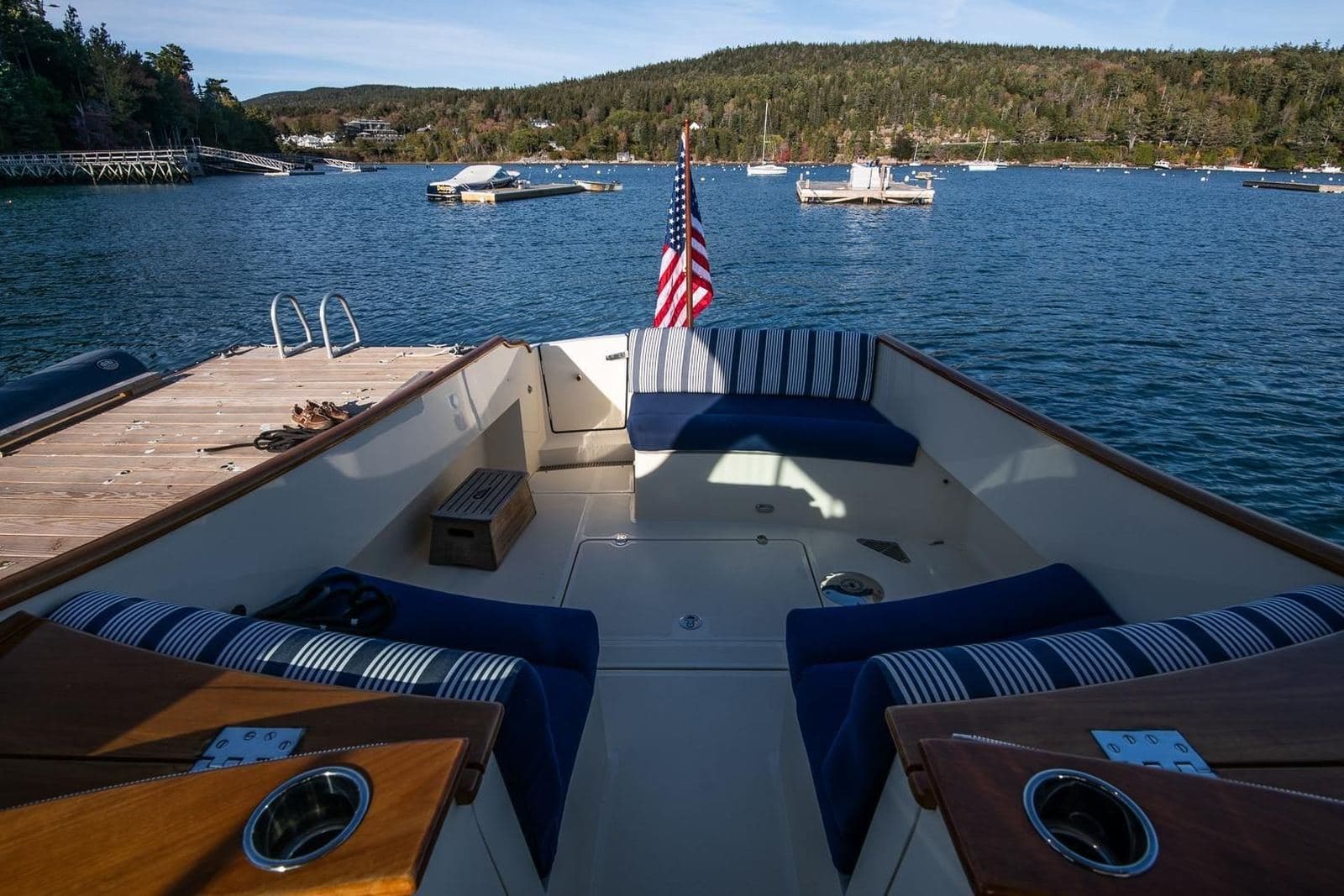 2013 Hinckley Talaria 34 GLORY — photo 11