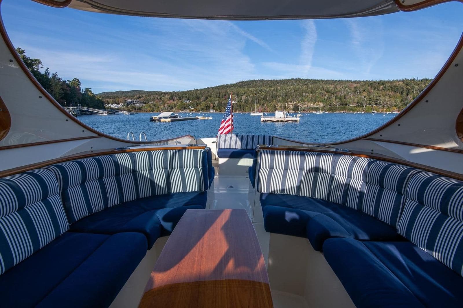 2013 Hinckley Talaria 34 GLORY — photo 12