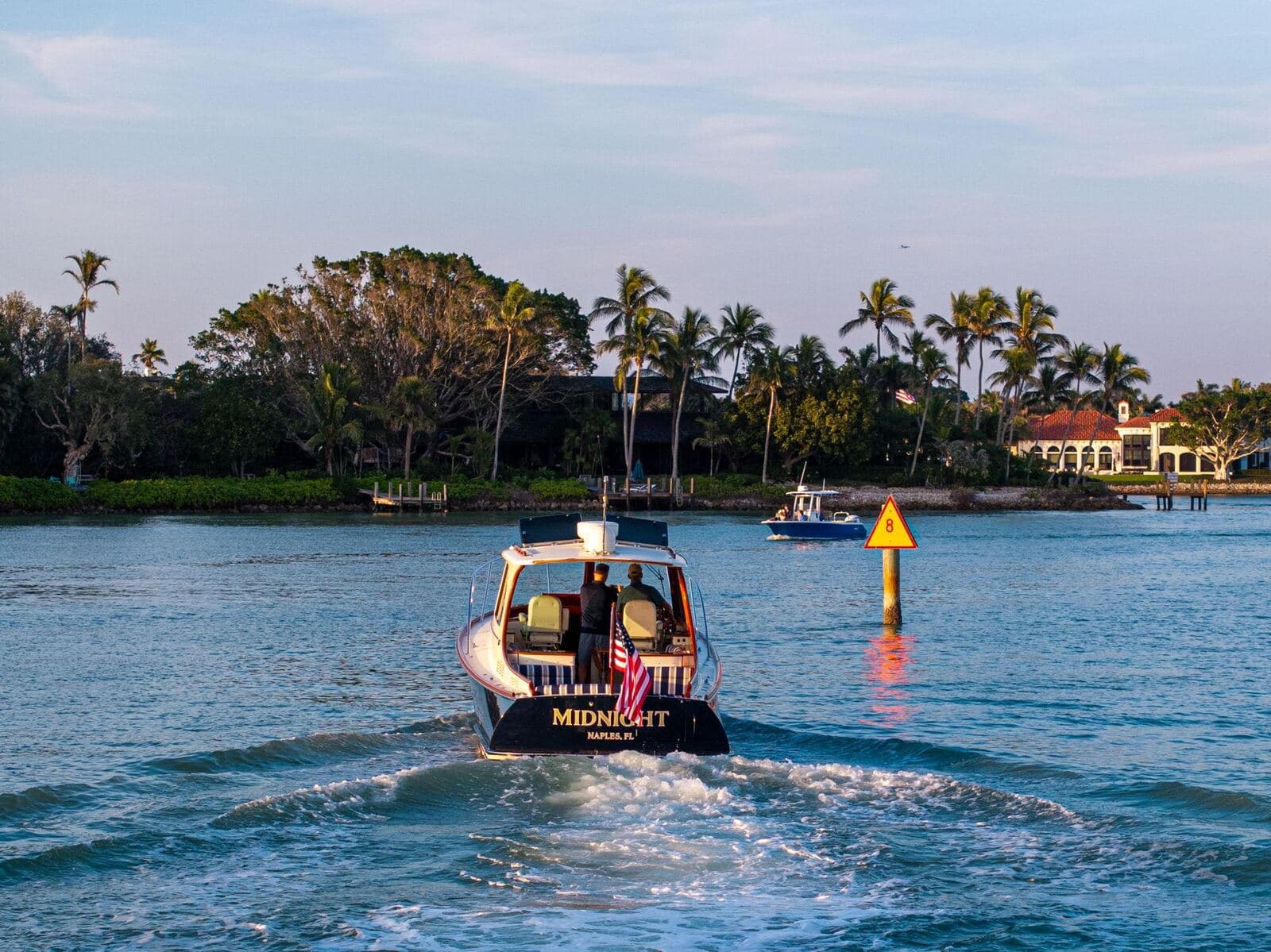 2014 Hinckley Picnic Boat 37 MKIII MIDNIGHT — photo 15