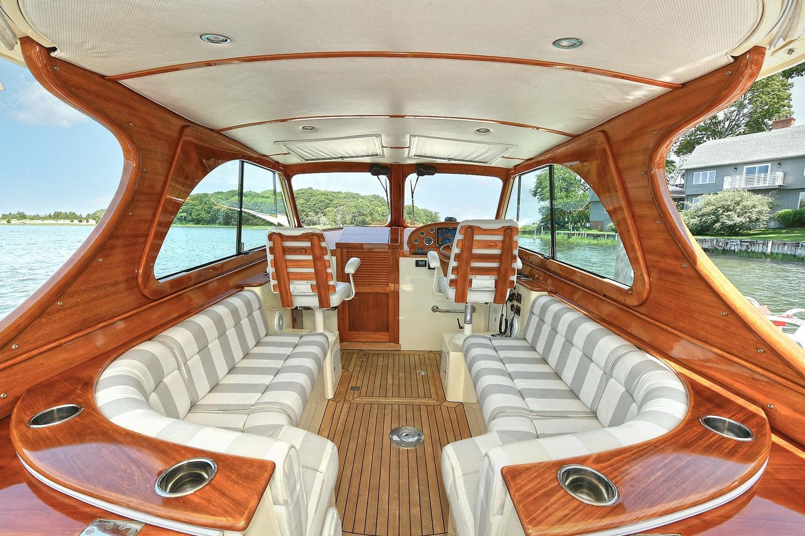 2015 Hinckley Talaria 34 JONESY — photo 12