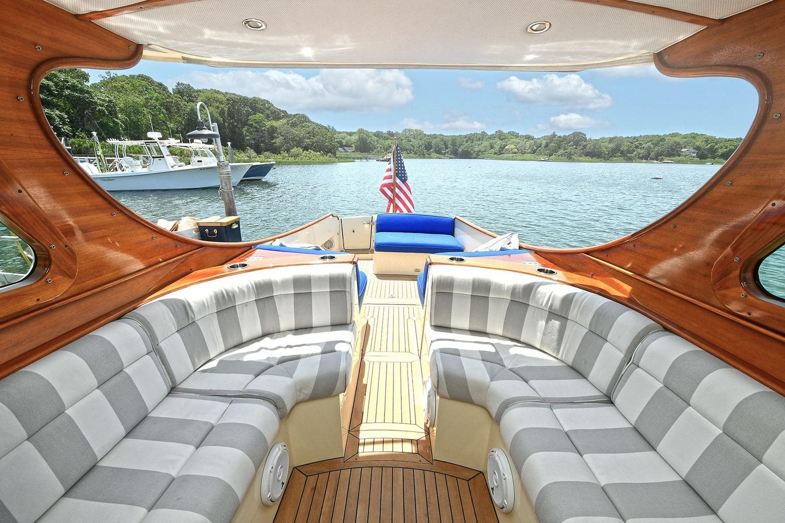 2015 Hinckley Talaria 34 JONESY — photo 14