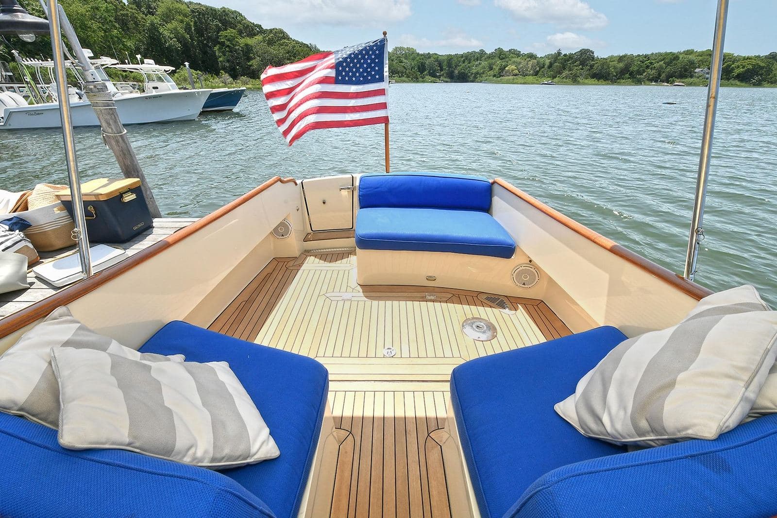 2015 Hinckley Talaria 34 JONESY — photo 18