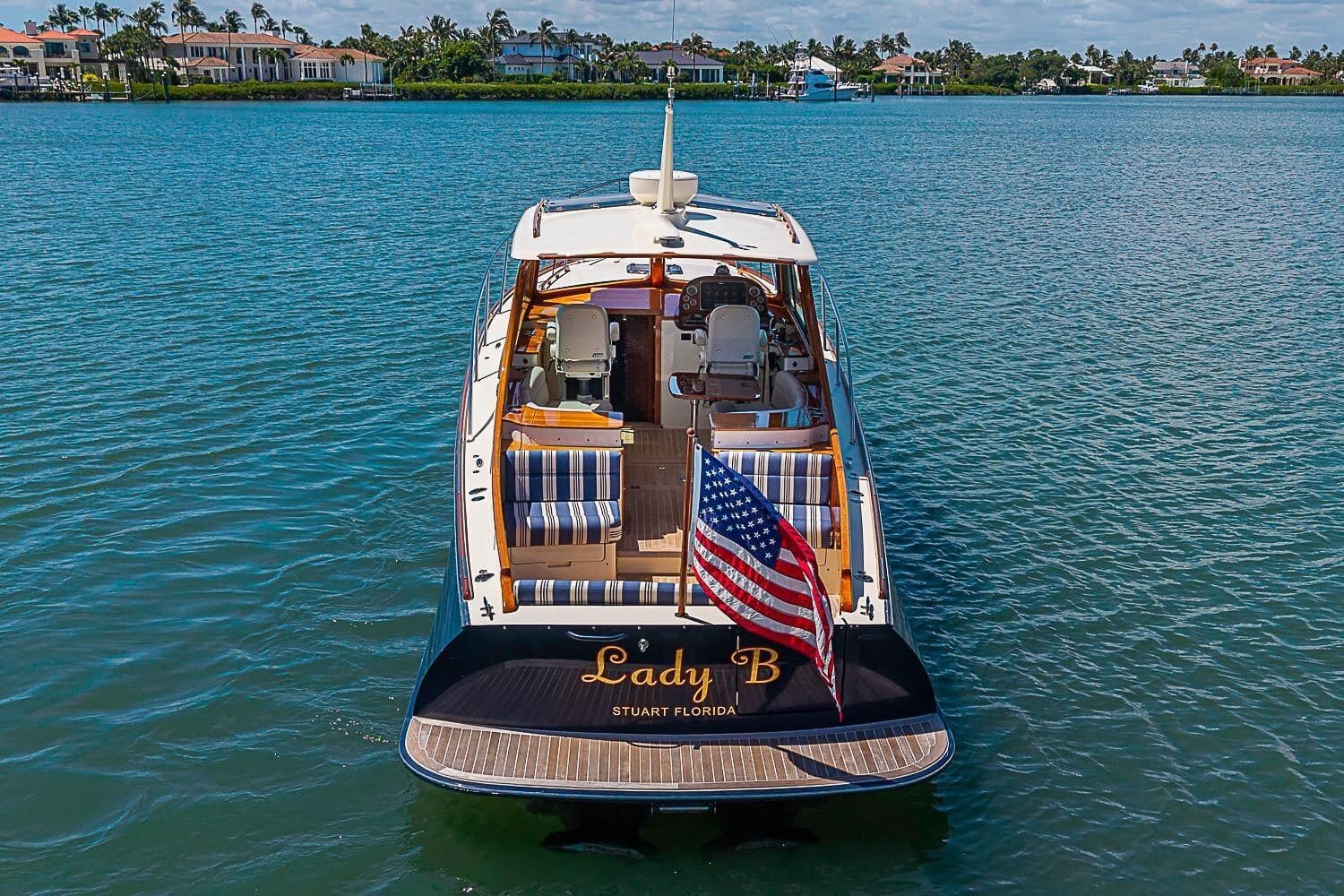 2016 Hinckley Picnic Boat 37 MKIII LADY B — photo 5