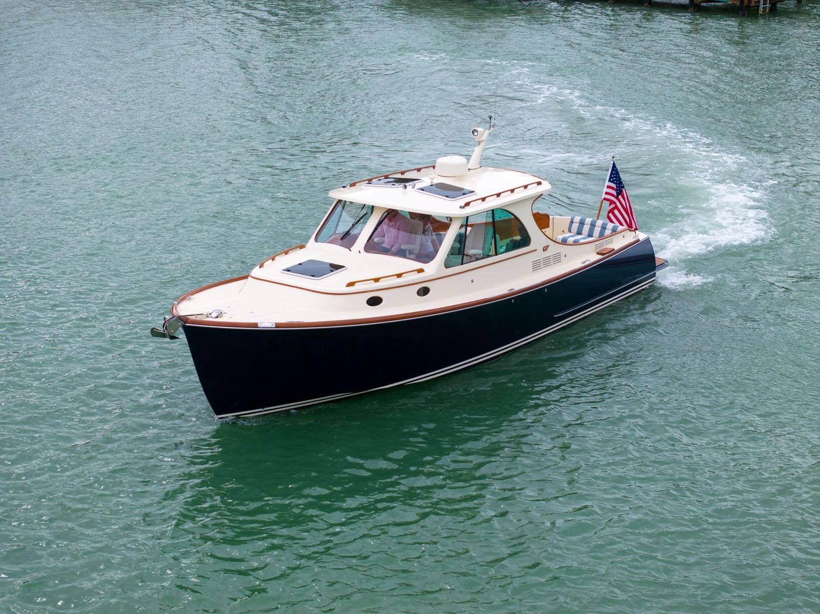 2019 Hinckley Picnic Boat 34 MKII SHE'S THE ONE — photo 12