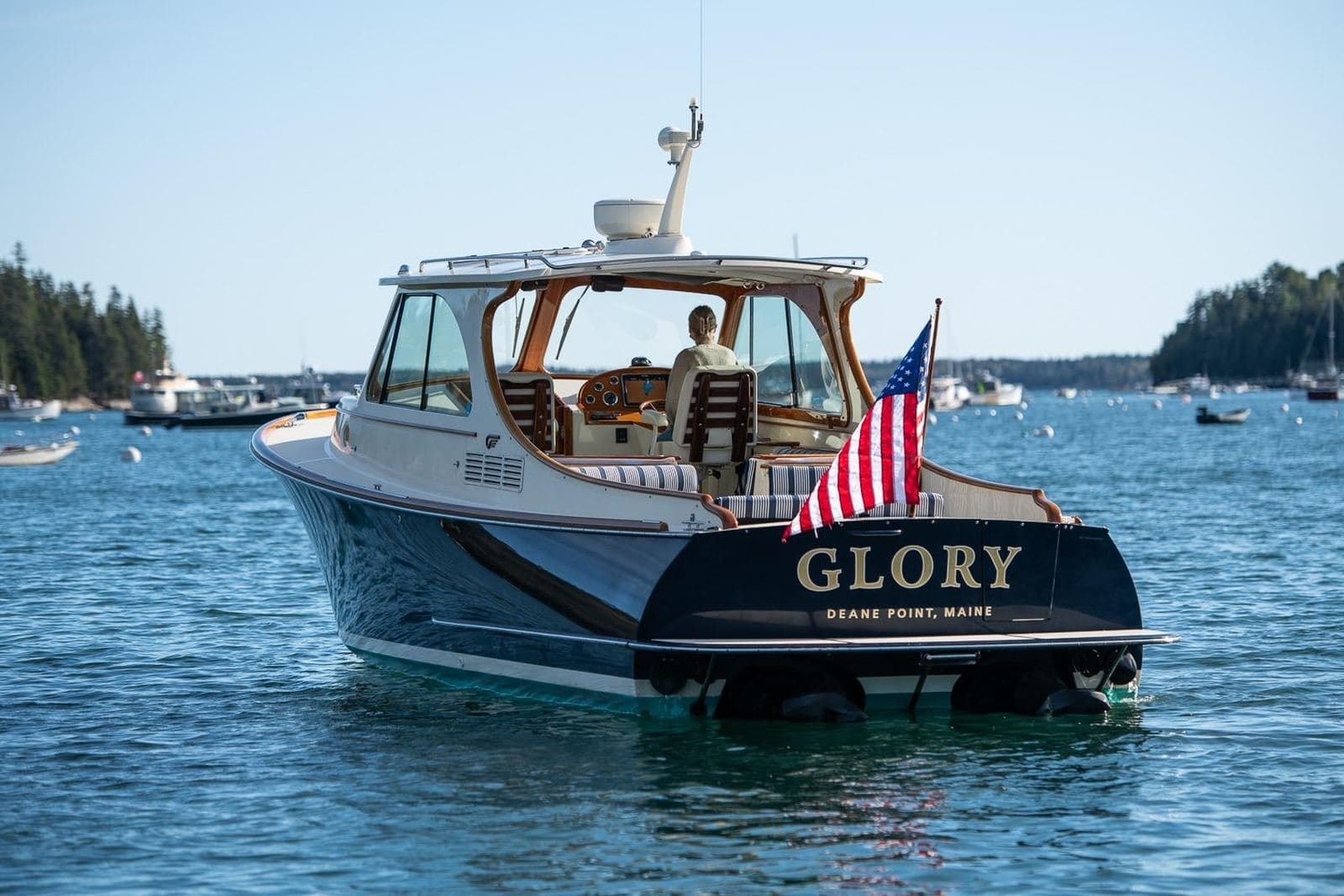 2013 Hinckley Talaria 34 GLORY — photo 1