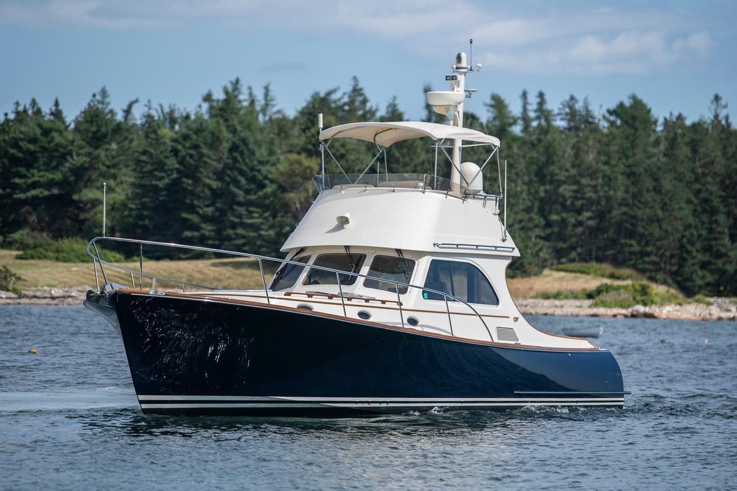 2006 Hinckley Talaria 44 Flybridge HALCYON — photo 1