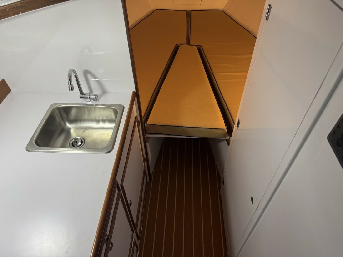 1973 Dyer 29 Bass Boat TRUE BLUE — photo 14