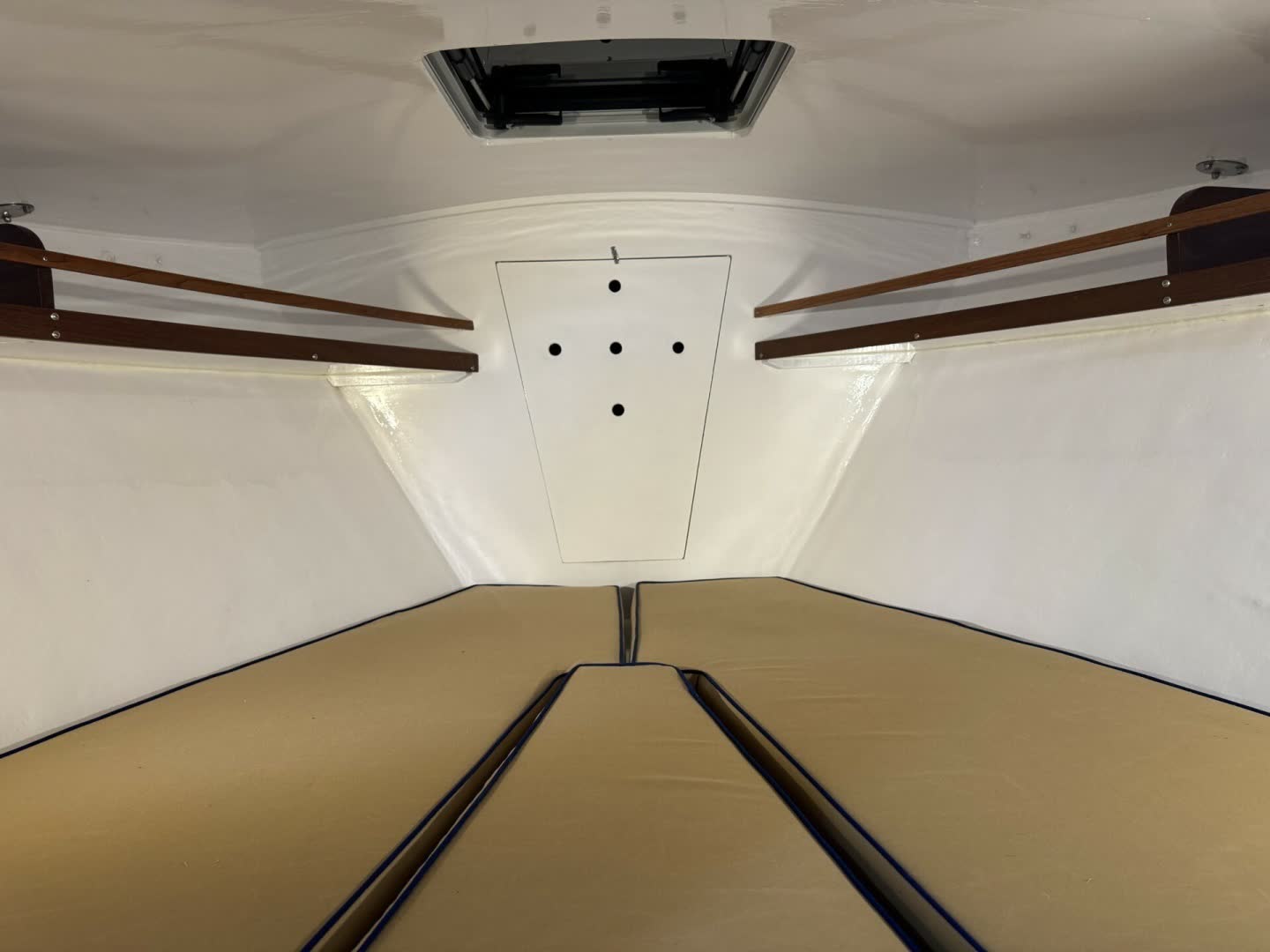 1973 Dyer 29 Bass Boat TRUE BLUE — photo 15