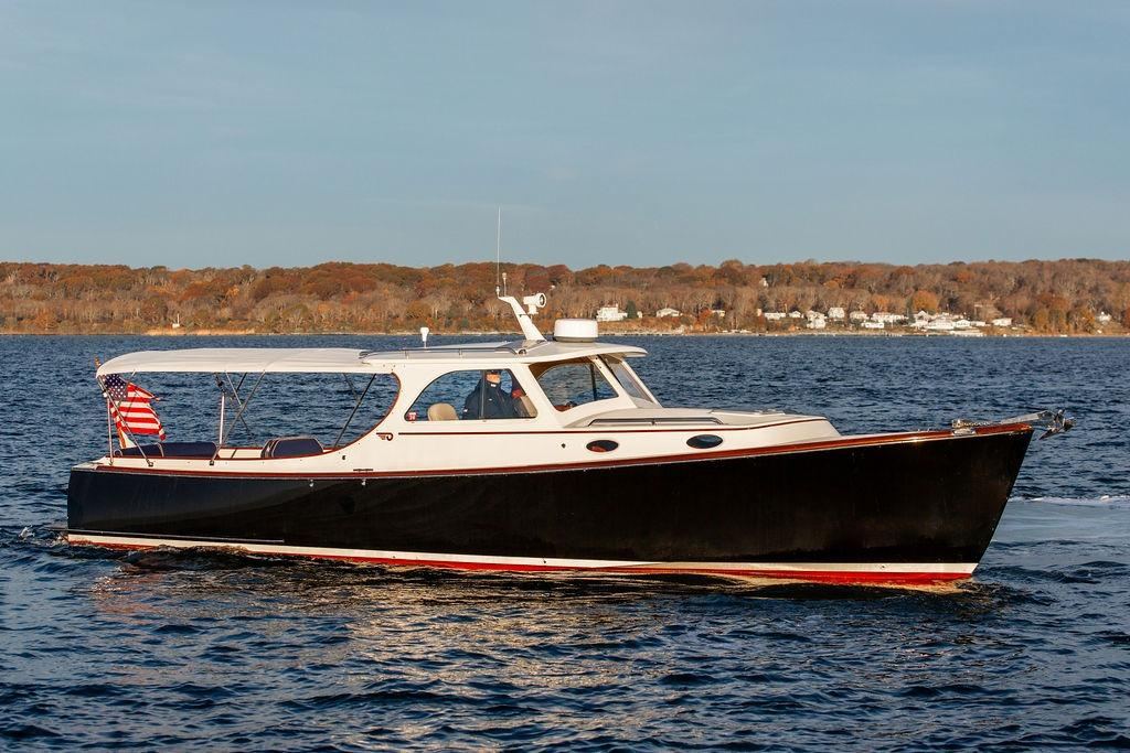 2000 Hinckley Picnic Boat 36 Classic DROWSY MAGGIE — photo 6
