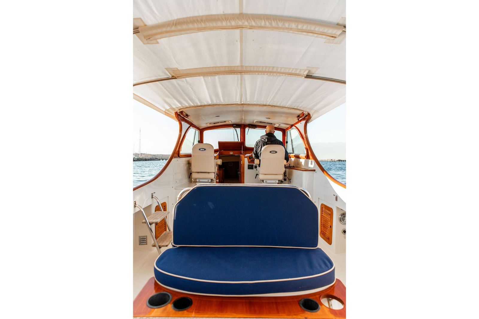 2000 Hinckley Picnic Boat 36 Classic DROWSY MAGGIE — photo 13