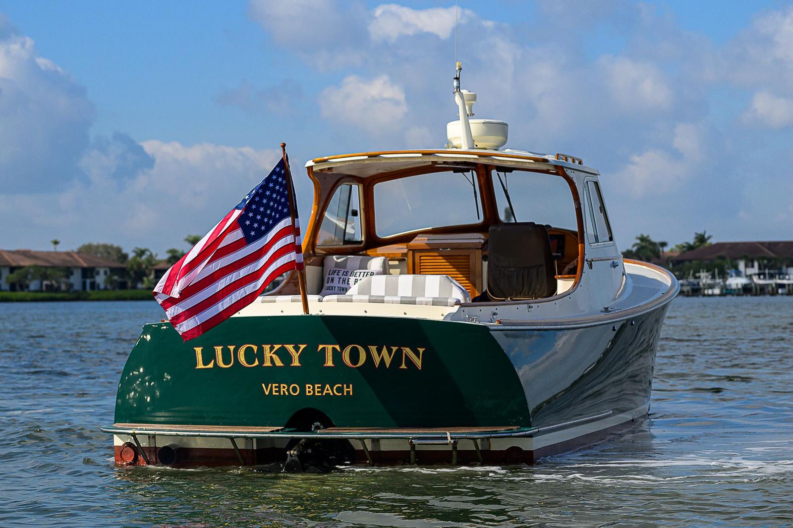 2000 Hinckley Picnic Boat 36 Classic LUCKY TOWN — photo 4