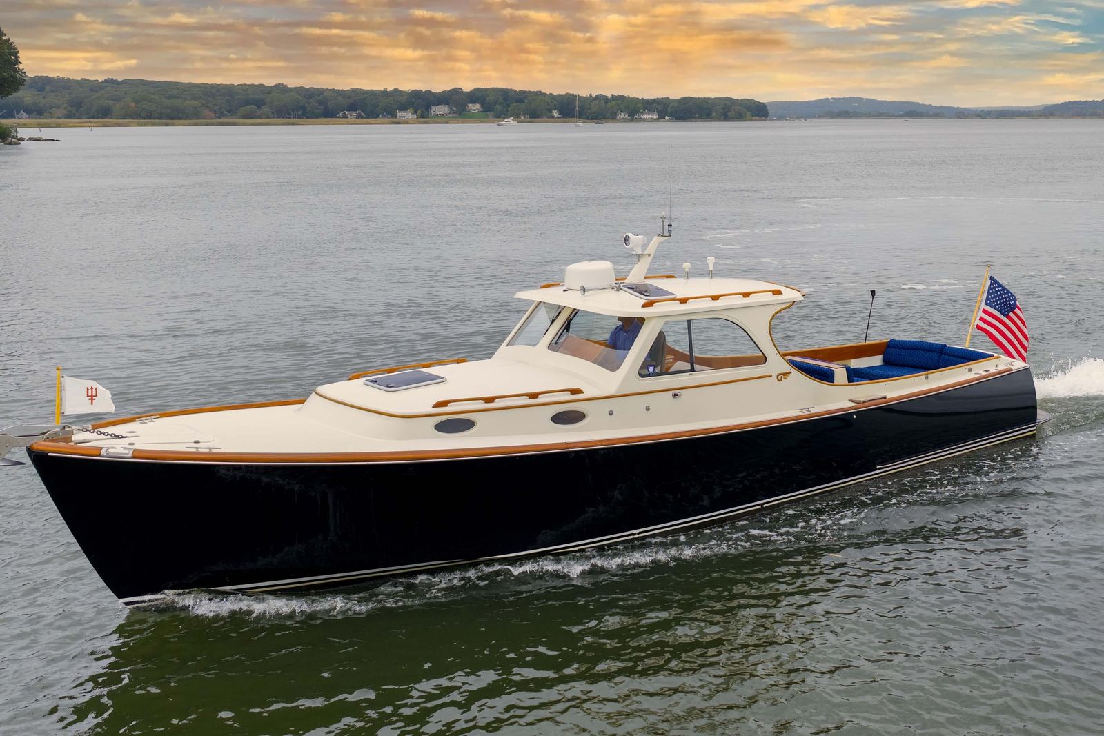 2000 Hinckley Picnic Boat 36 Classic WHIMBREL — photo 3