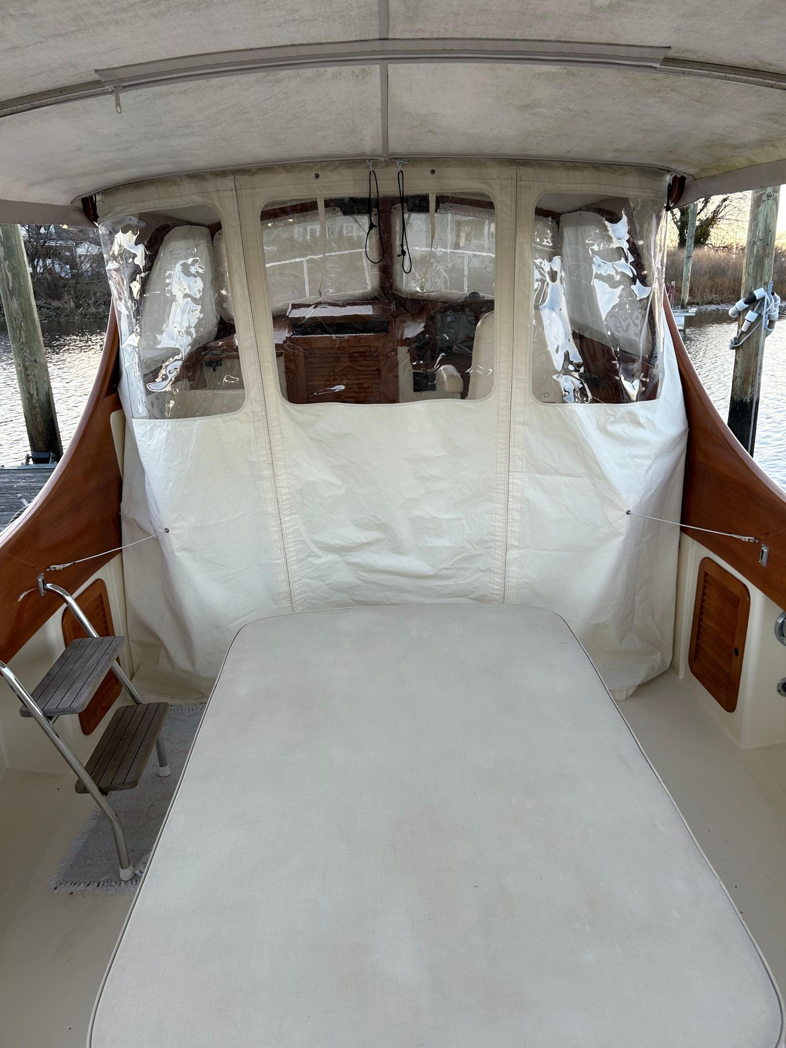 2001 Hinckley Picnic Boat 36 Classic L'Esperance — photo 11