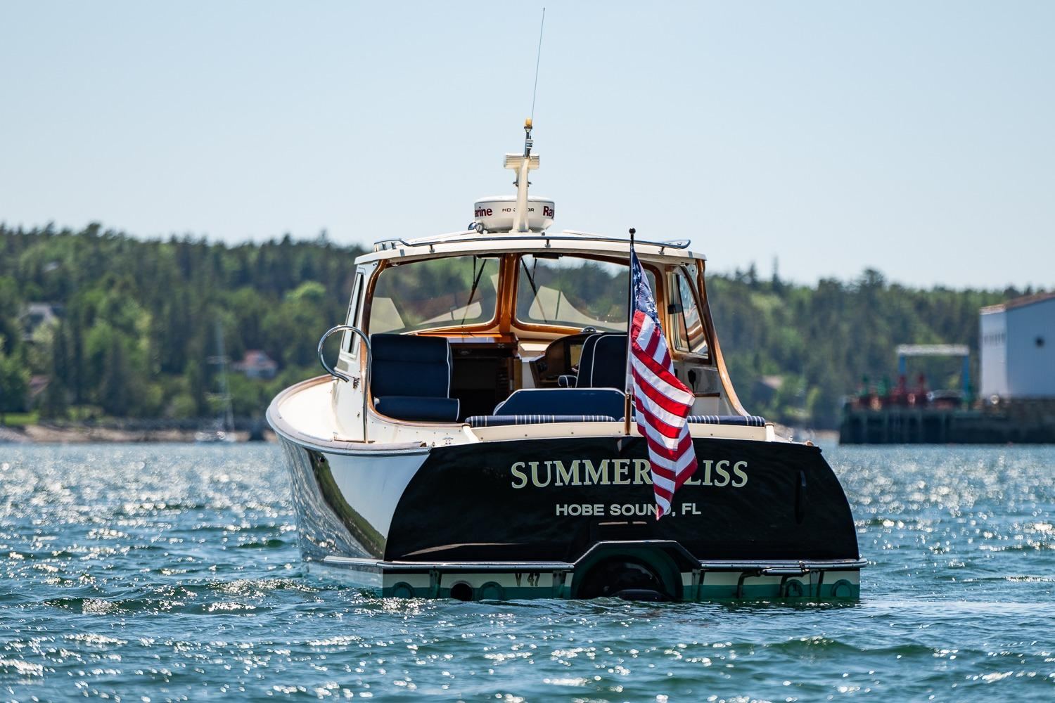 2001 Hinckley Picnic Boat 36 Classic SUMMER BLISS — photo 6