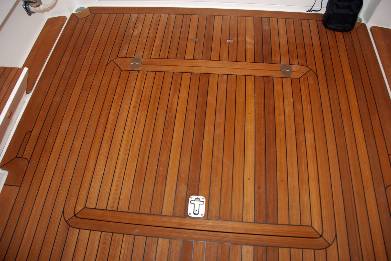 2002 CH Marine Shelter Island Runabout 38 VELOCITY — photo 13