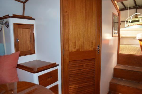 2002 CH Marine Shelter Island Runabout 38 VELOCITY — photo 16