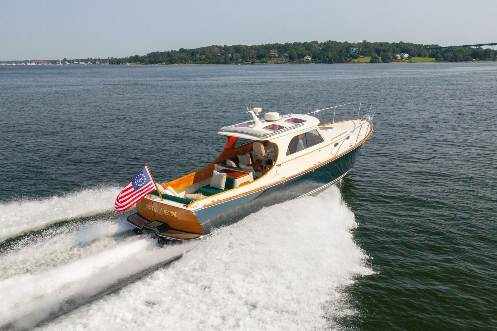 2007 Hinckley Picnic Boat 36 EP RAVEN — photo 7