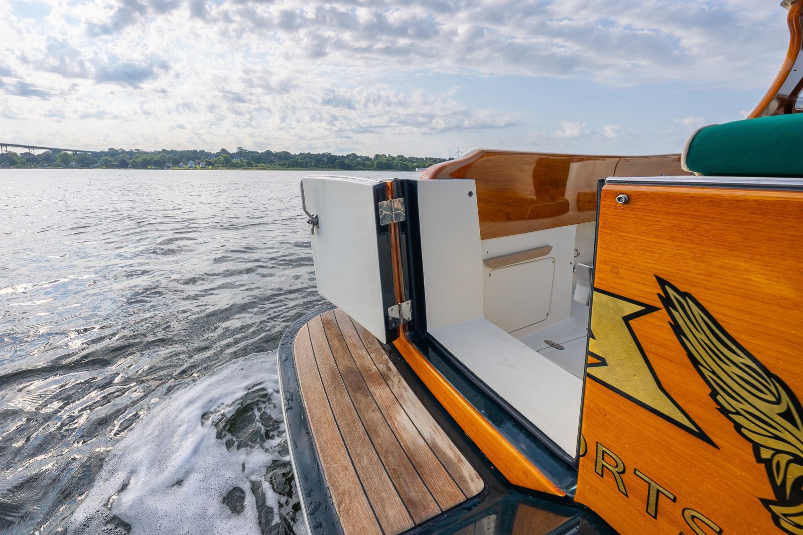 2007 Hinckley Picnic Boat 36 EP RAVEN — photo 12