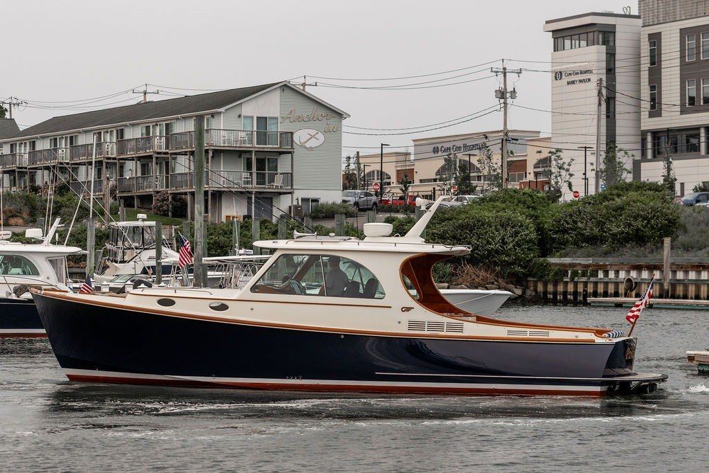 2012 Hinckley Picnic Boat 37 MKIII PANACEA — photo 6