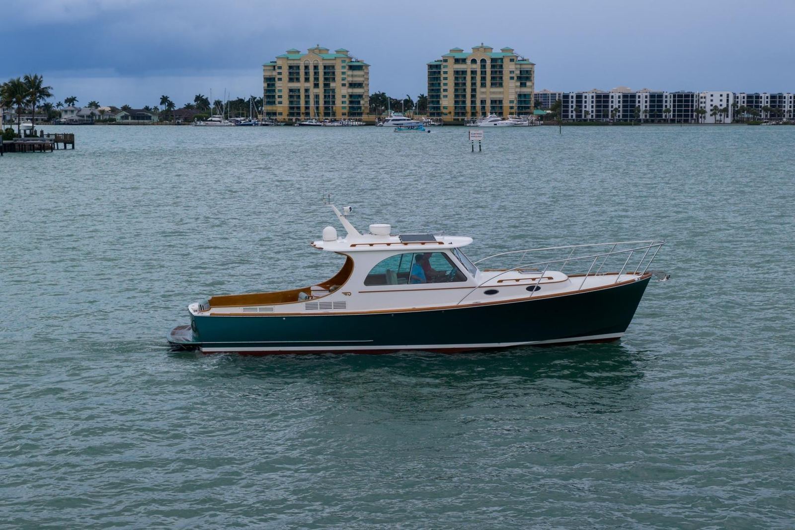 2014 Hinckley Picnic Boat 37 MKIII RAMBLER II — photo 1