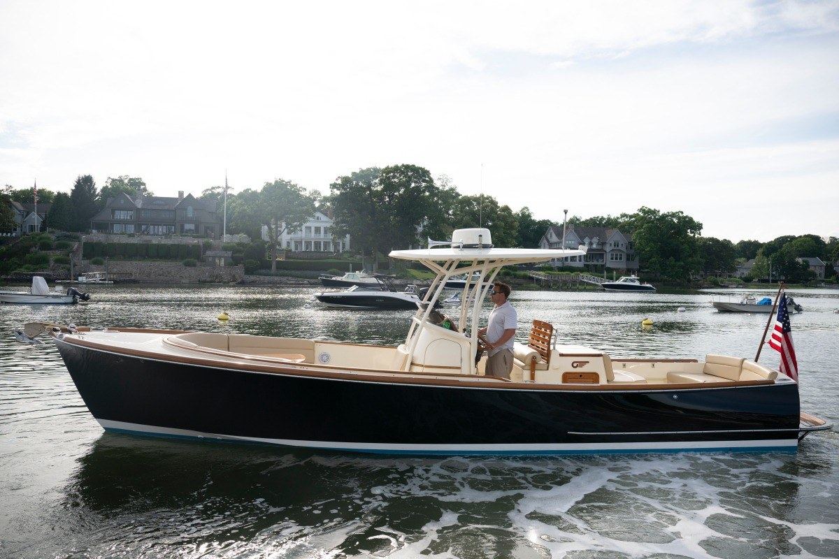 2014 Hinckley Talaria 29C DETAILS — photo 6