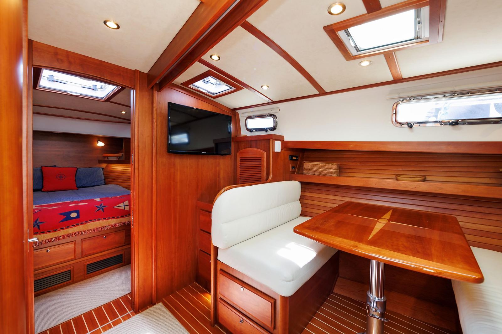 2016 Sabre 42 Fly Bridge Sedan ZANNER — photo 14