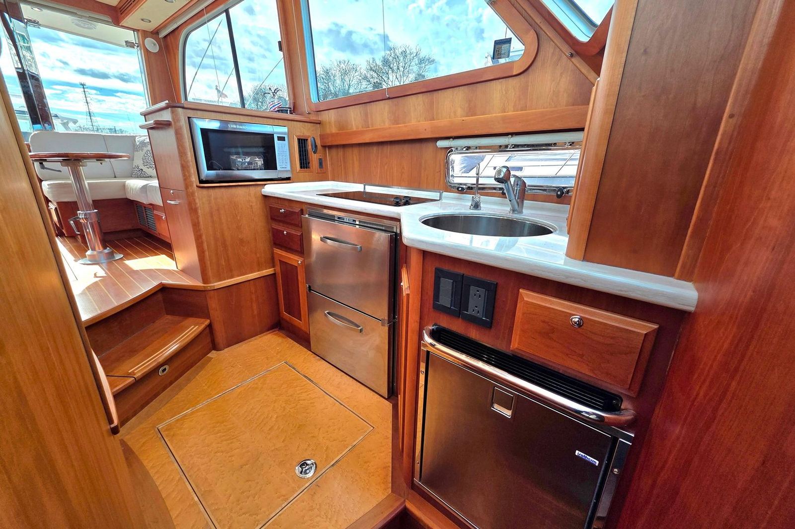 2017 Sabre 42 Salon Express — photo 13