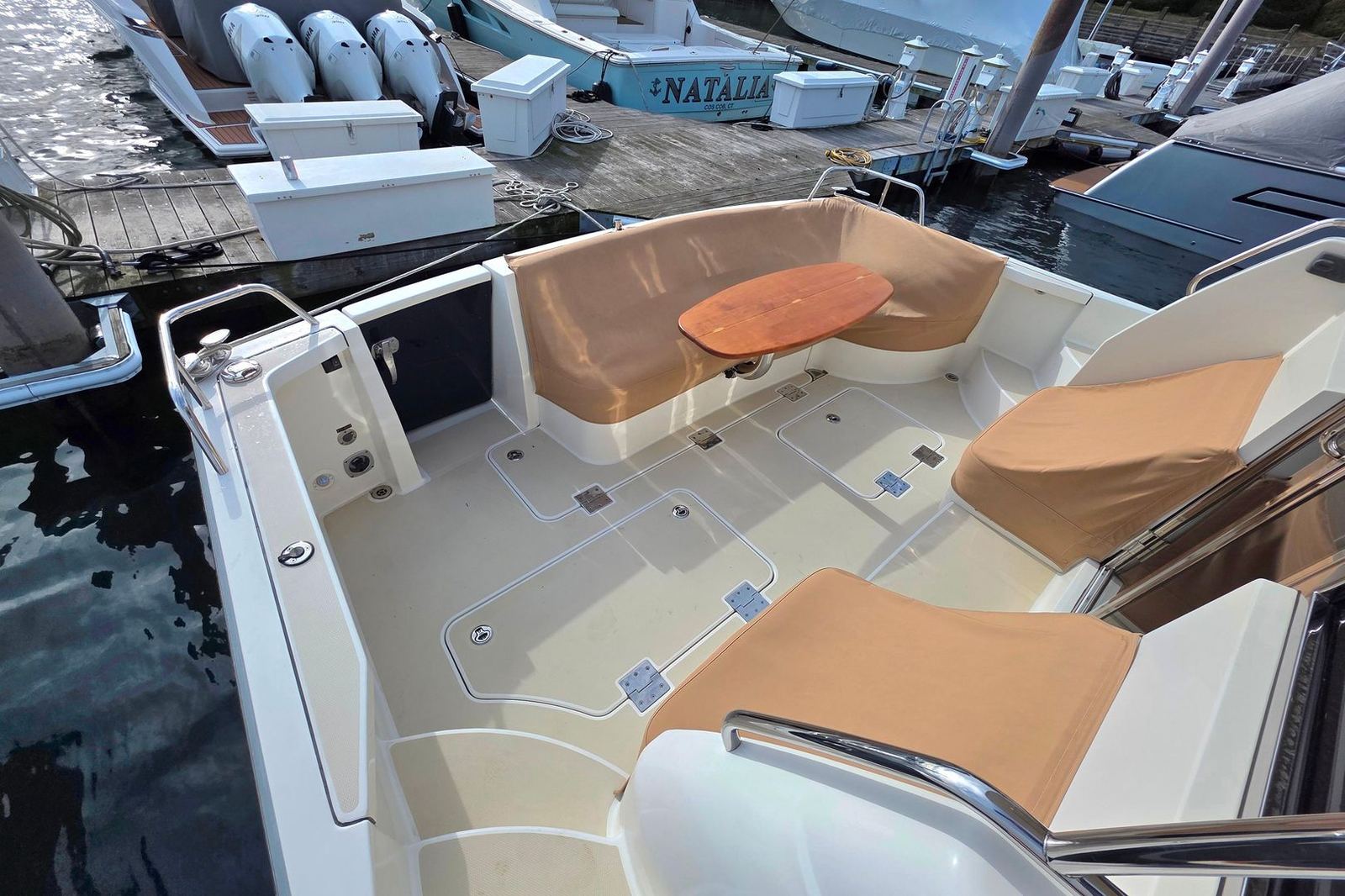 2017 Sabre 42 Salon Express — photo 16