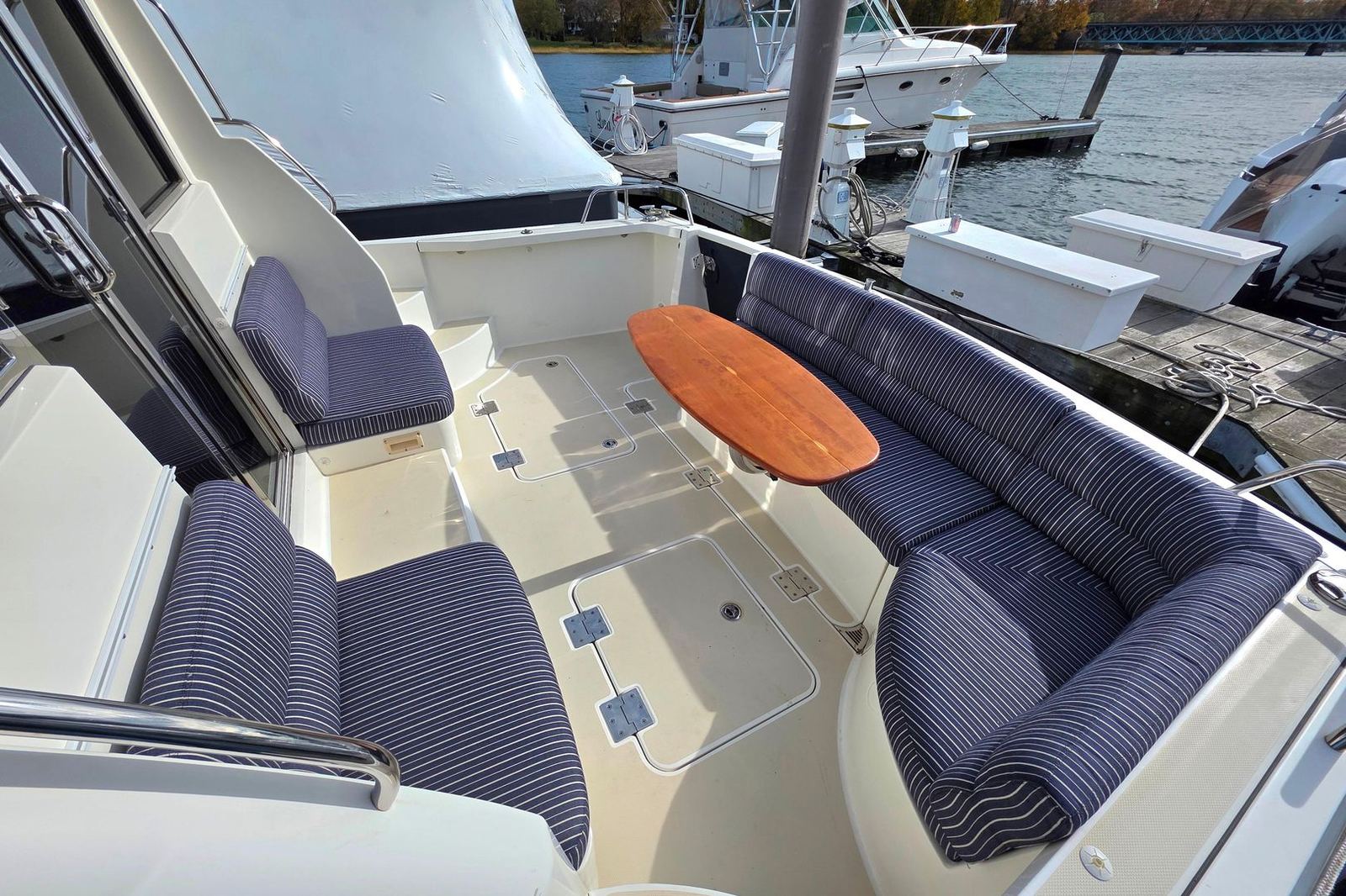 2017 Sabre 42 Salon Express — photo 19