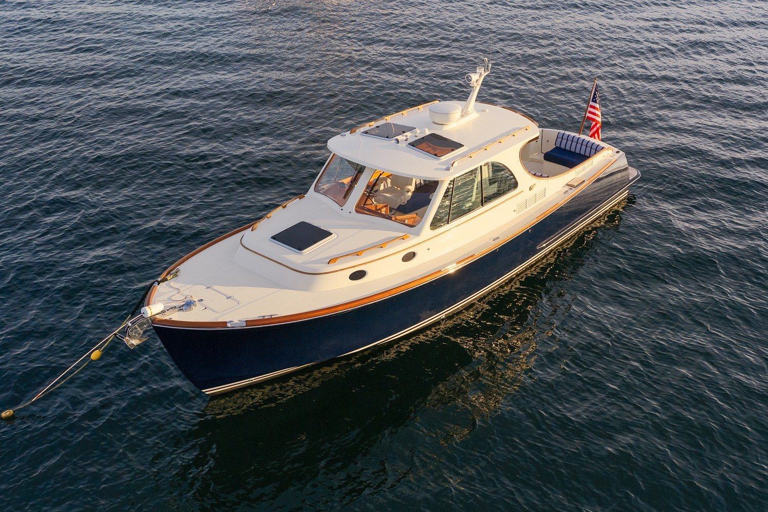2018 Hinckley Picnic Boat 34 MKII UNO MAS — photo 4