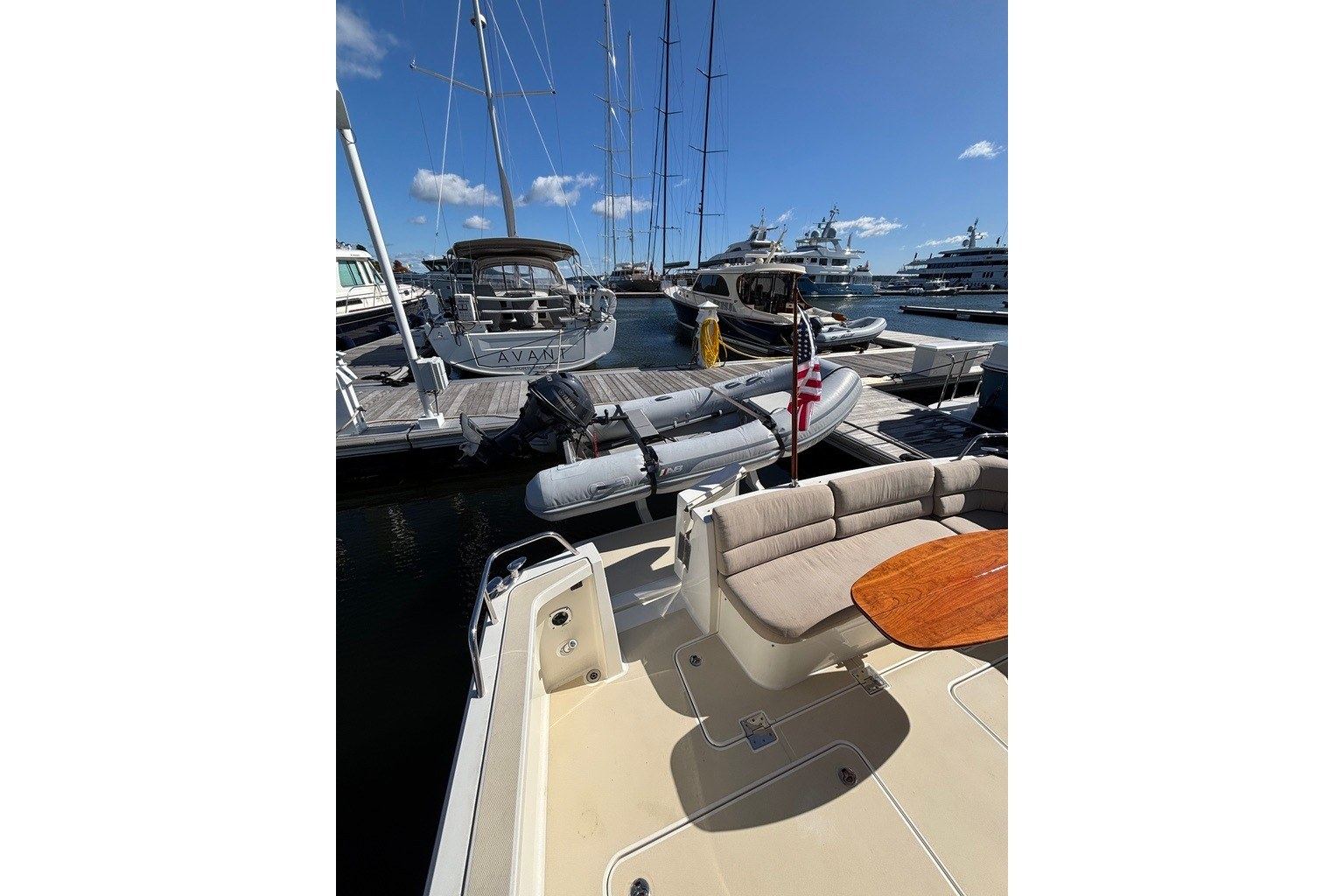 2018 Sabre 42 Salon Express THREE BELLES — photo 8