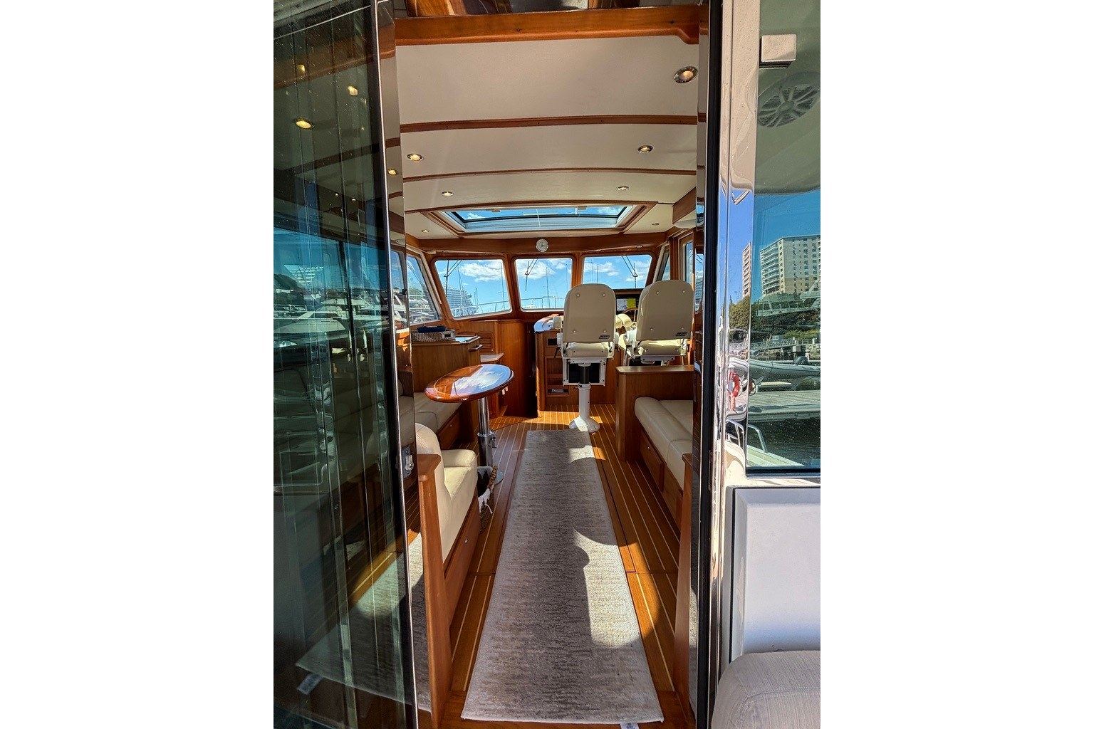 2018 Sabre 42 Salon Express THREE BELLES — photo 14