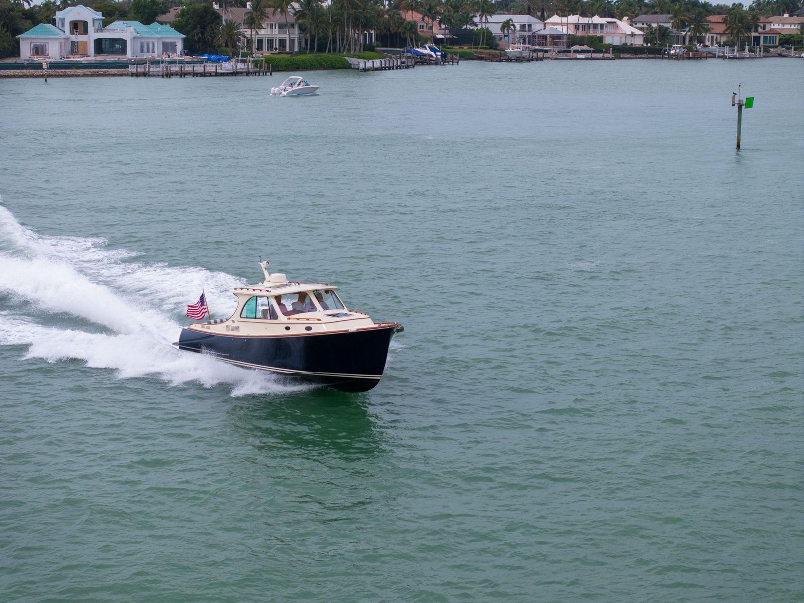2019 Hinckley Picnic Boat 34 MKII SHE'S THE ONE — photo 13