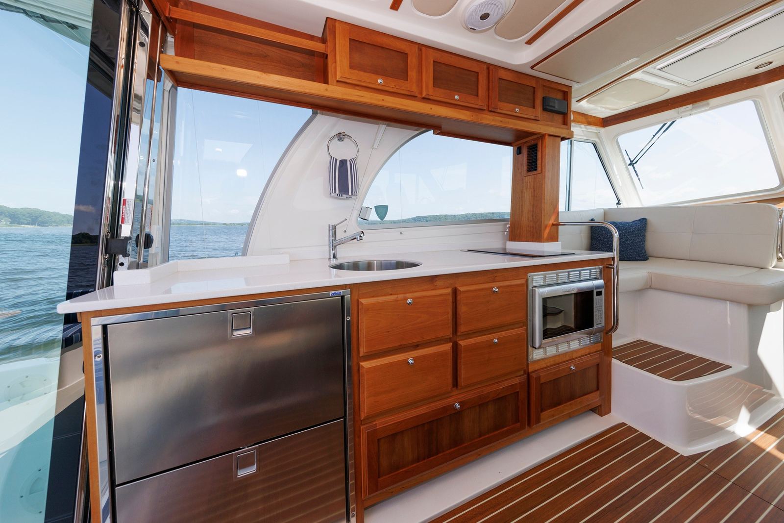 2020 Back Cove 41 AISLING — photo 8