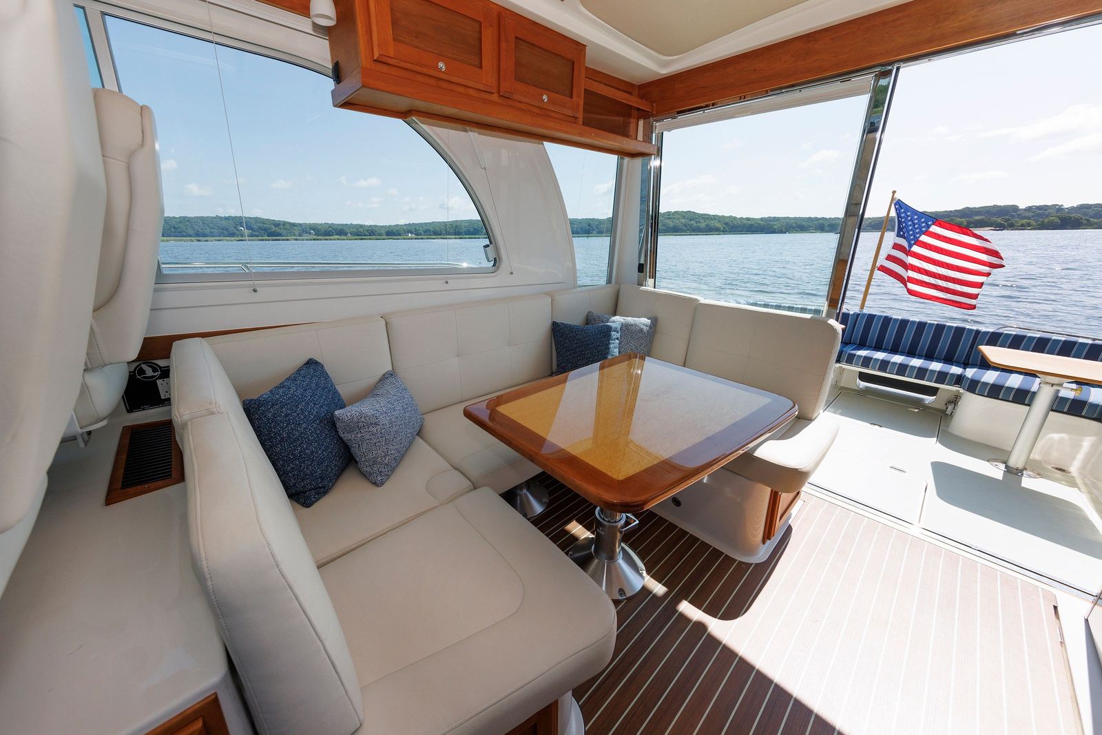 2020 Back Cove 41 AISLING — photo 10