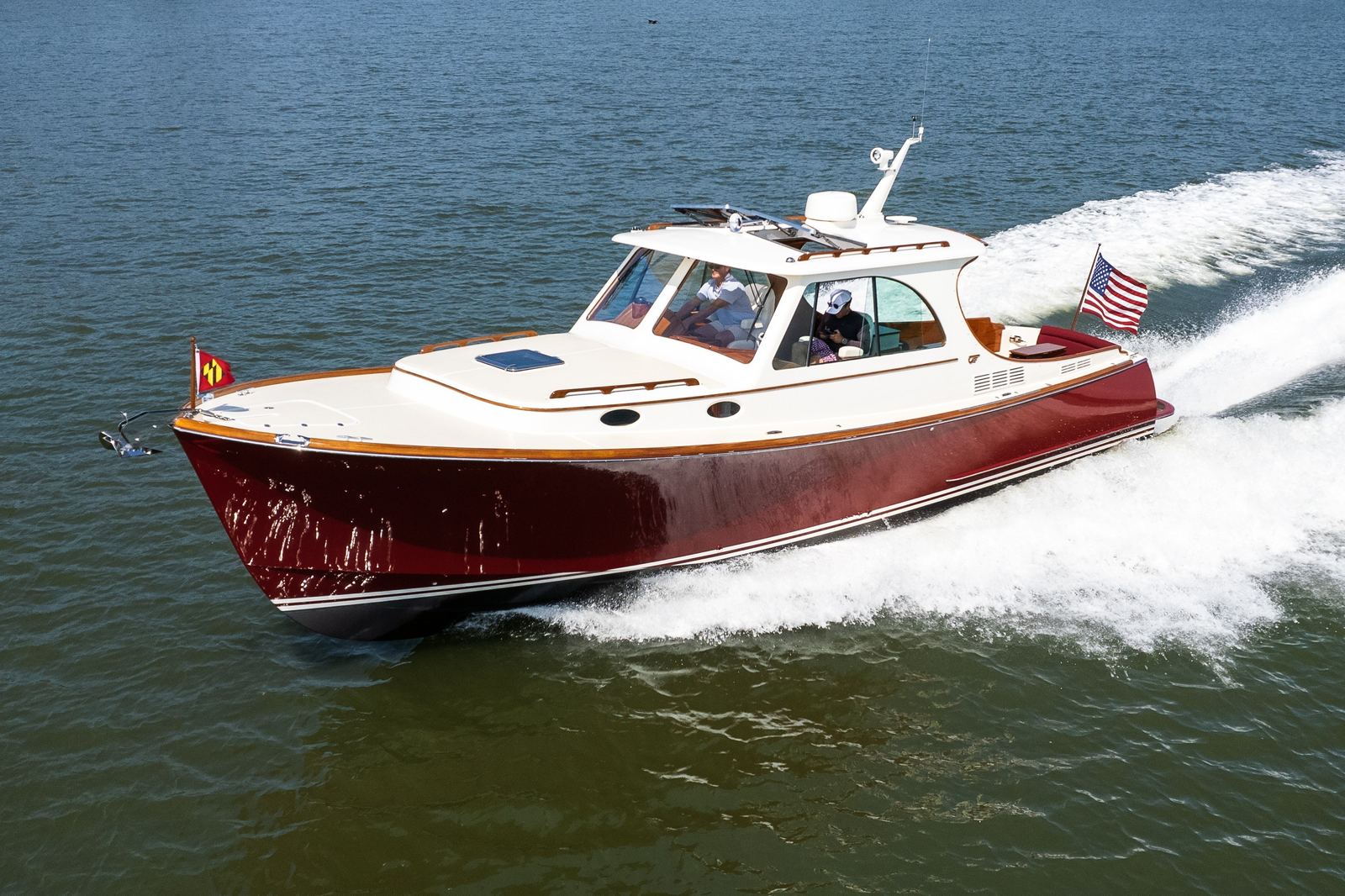 2020 Hinckley Picnic Boat 37 MKIII SEVERN UP — photo 8