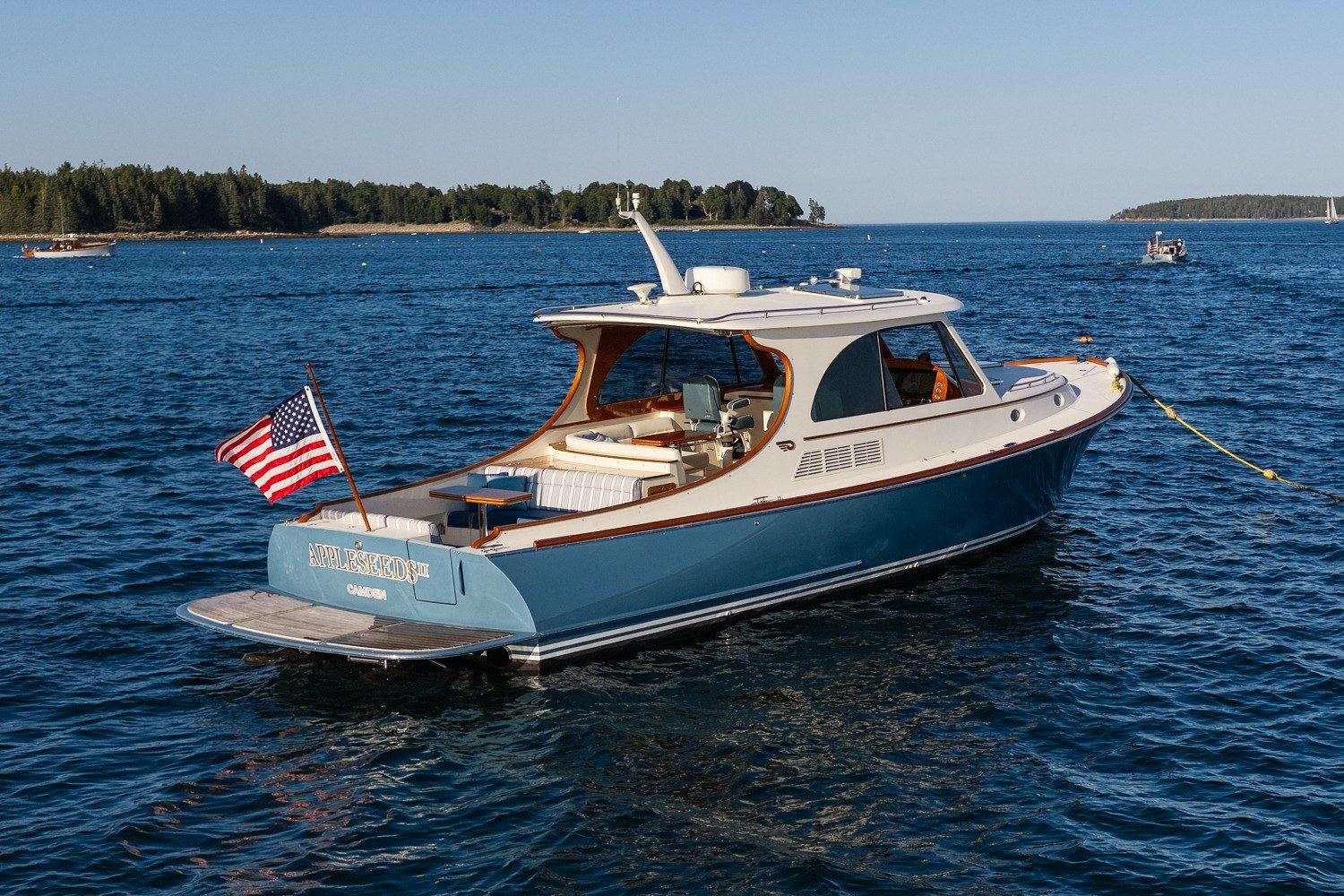 2020 Hinckley Picnic Boat 40 APPLESEEDS II — photo 5